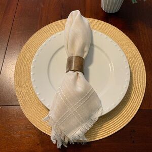Set of 6 Cream Napkins with Wooden Napkin Rings